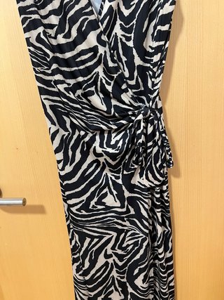 Vestido estampado cebra beige y negro