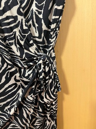 Vestido estampado cebra beige y negro