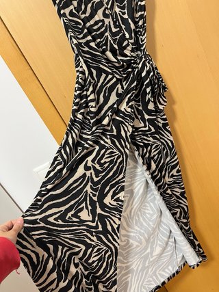 Vestido estampado cebra beige y negro
