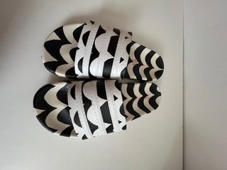 Chanclas Adidas Marimekko Talla 39