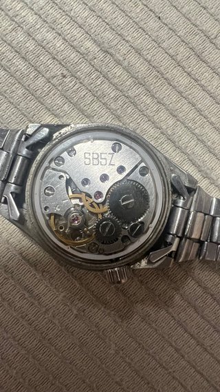Reloj rumano ETK 5