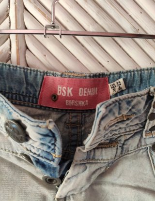 Shorts vaqueros Bershka