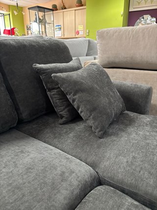 Sofá cama gris en forma de U con 2 Arcones