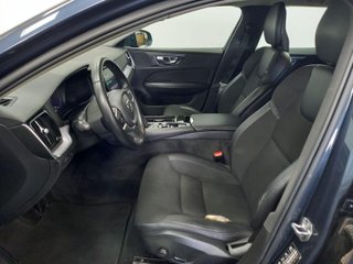 VOLVO V60 2.0 T8 BUSINESS PLUS AUTO