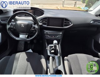 Peugeot 308 2016