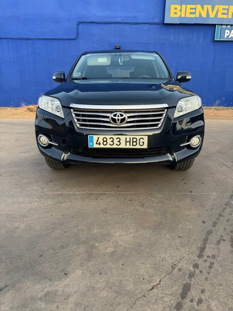 Toyota RAV4 2011 - foto 1