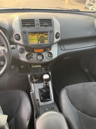 Toyota RAV4 2011