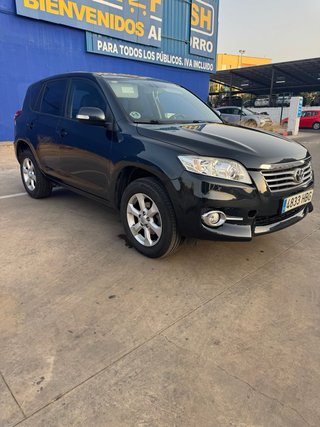 Toyota RAV4 2011