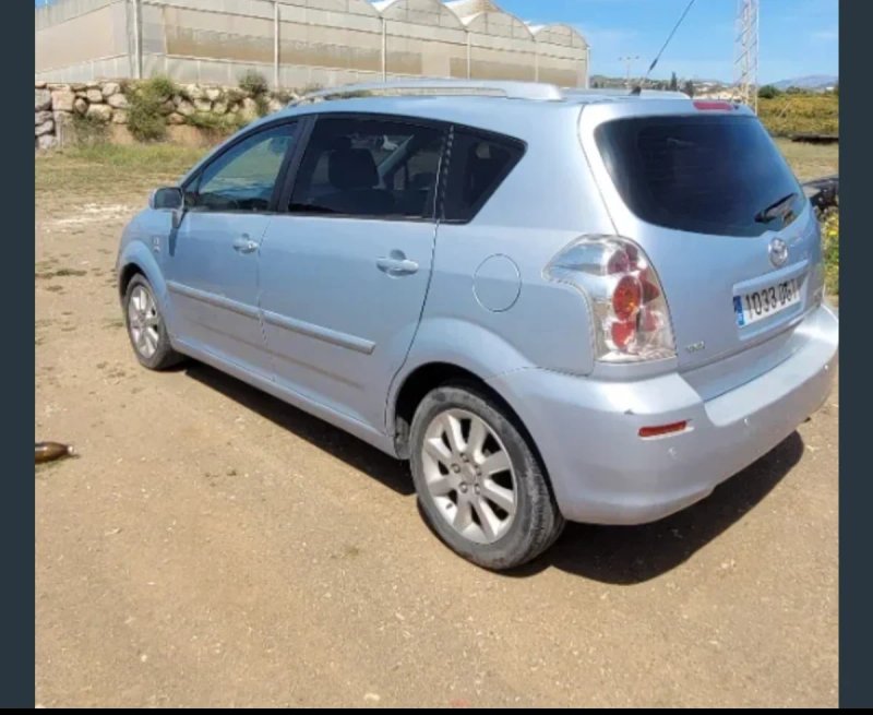 Toyota Corolla Verso 2005 - foto 1