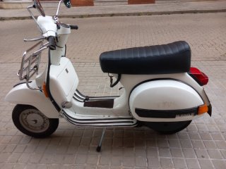 Vespa 200 DN  en perfecto estado.
