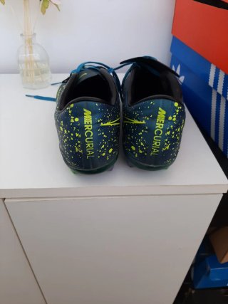 Botas de fútbol nike