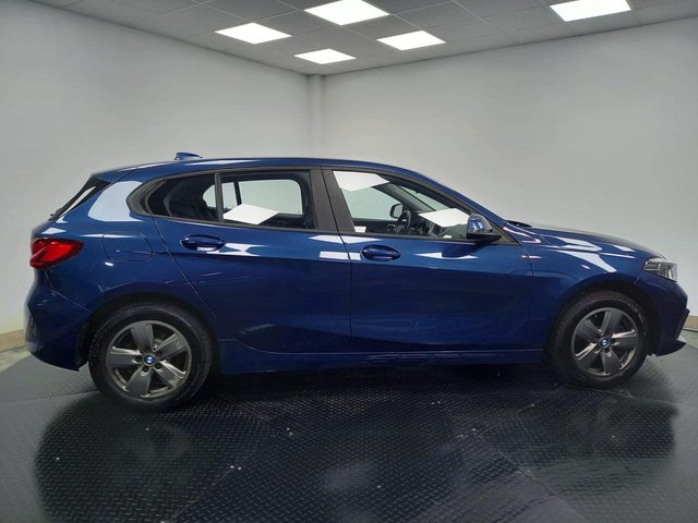 BMW SERIE 1 REEKS HATCH 116D (85 KW) 5D