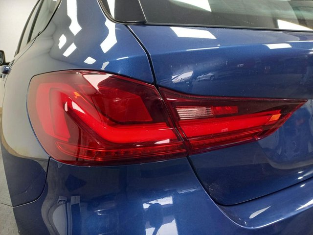 BMW SERIE 1 REEKS HATCH 116D (85 KW) 5D