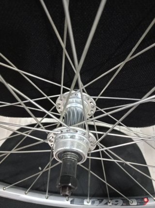 Rueda bicicleta trasera 700c/28/29 plata