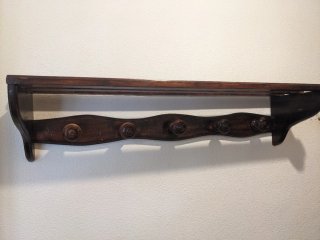 Perchero de madera rústico