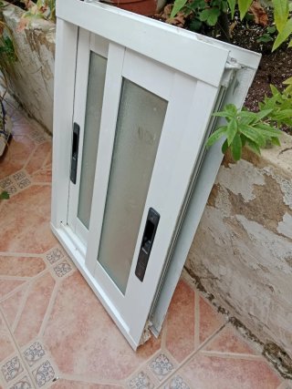 Ventana corredera aluminio blanca