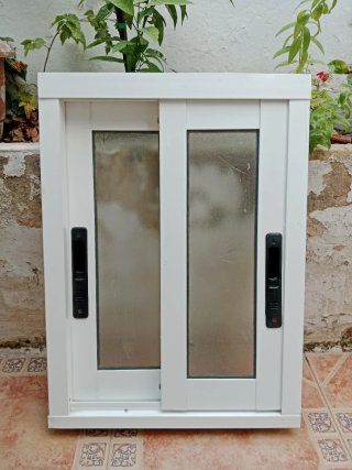 Ventana corredera aluminio blanca
