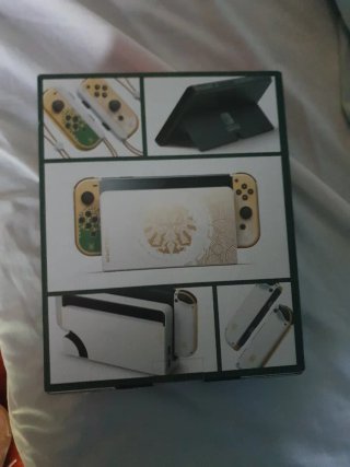 Nintendo Switch OLED Edición Zelda sin abrir