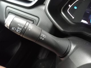 RENAULT CLIO 1.6 E-Tech 140ch Business