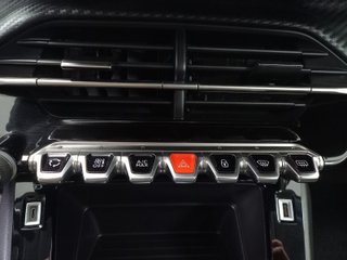 PEUGEOT 208 (E-) ACTIVE 50KWH