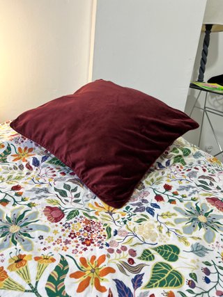 Funda cojín terciopelo burdeo