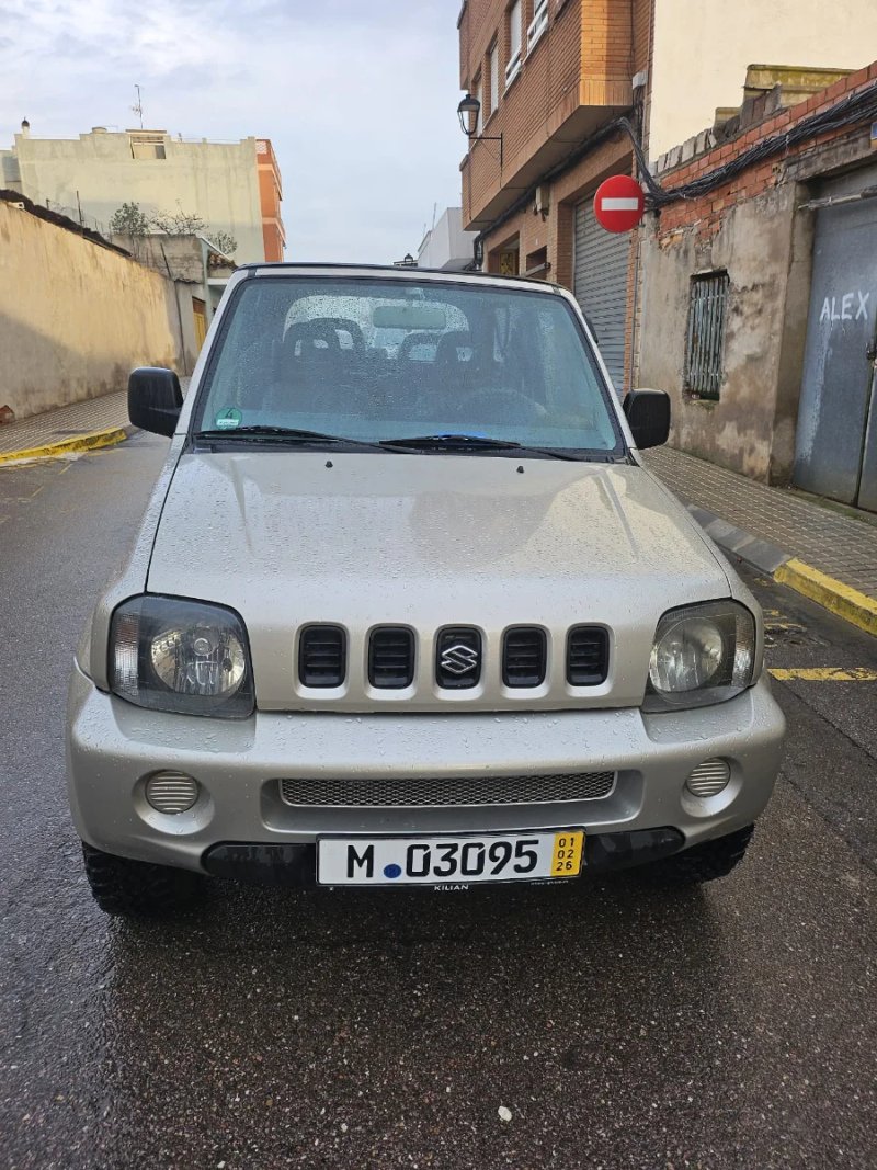 Suzuki Jimny 2003 - foto 1