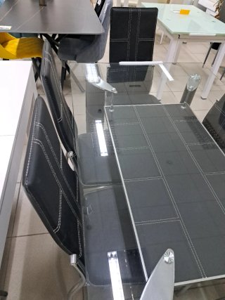 Mesa de comedor con 6 sillas