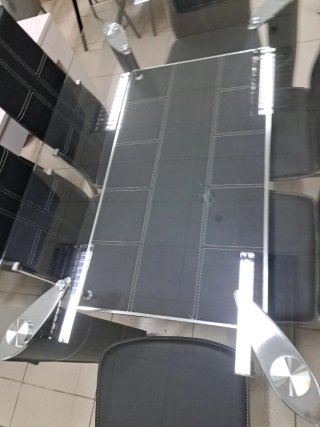 Mesa de comedor con 6 sillas