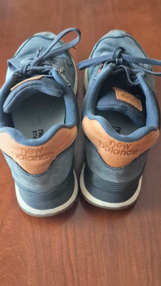 Zapatillas New Balance, cuero nobuck Talla 42