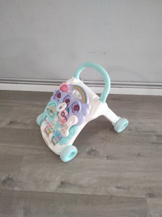 Andador infantil musical