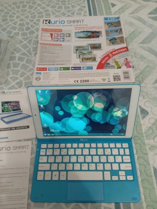Kurio Smart Tablet PC con Teclado