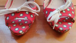 Miu Miu Zapatos y Cinturón Rojo Lunares