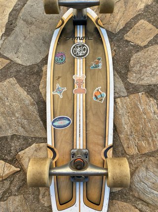 Surfskate Negro con Ruedas Beige