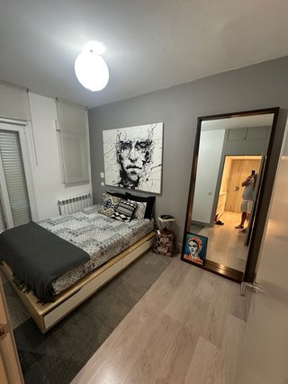 Moderno espejo de madera maciza