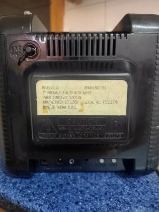 Televisor Portátil B/N con Radio