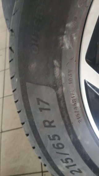 4 Neumáticos Michelin 215/65 R17 103v