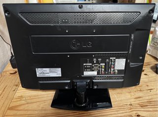 TV LG 22 LED HD + Mando + Cable
