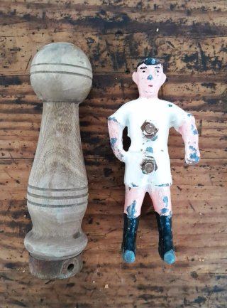 Muñecos futbolín antiguos