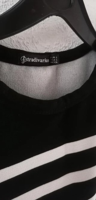 Top Stradivarius Rayas