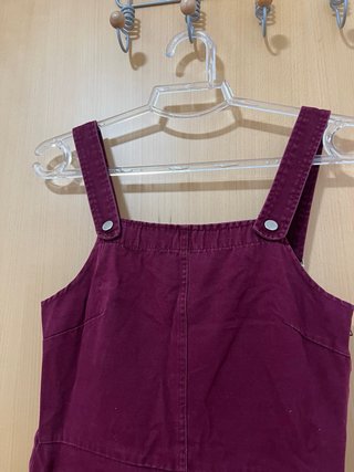 Vestido peto burdeos