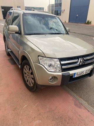 Mitsubishi Montero 2008