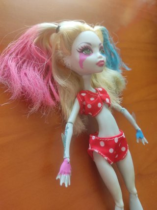 Lagoona Quinn Customizada