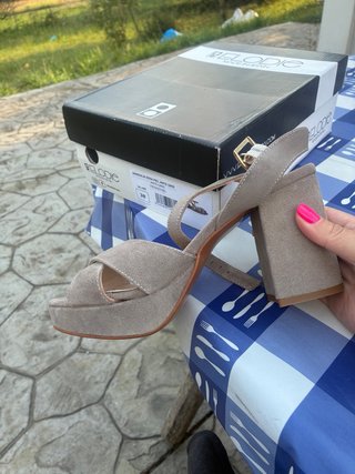 Sandalias de ante gris Talla 38