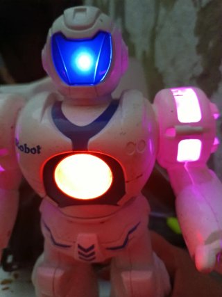 Robot Juguete Luces LED Rosa y Blanco