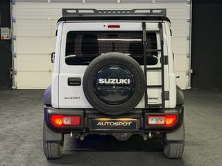 Suzuki Jimny 1.5 PRO 5MT