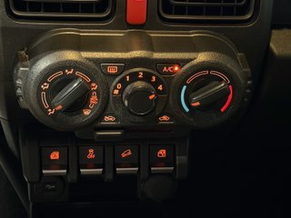 Suzuki Jimny 1.5 PRO 5MT