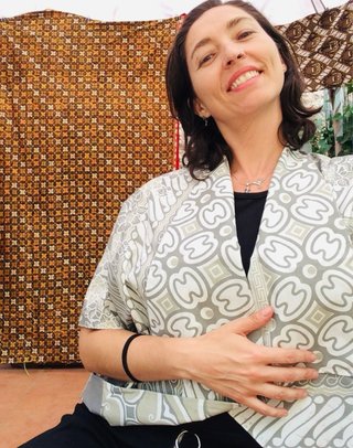 Poncho Lombok Indonesia textil gris/blanco