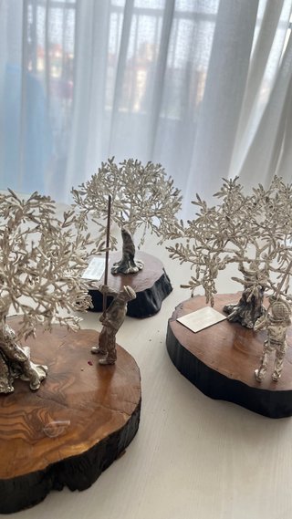 Olivos de Plata Madera Conmemorativo