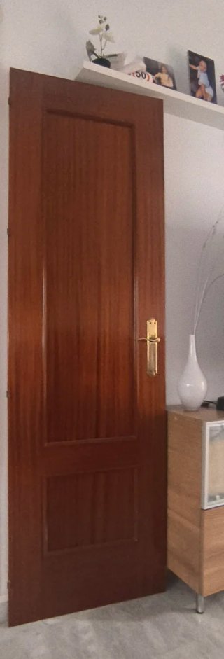 Puerta madera 62,5cm apertura derecha