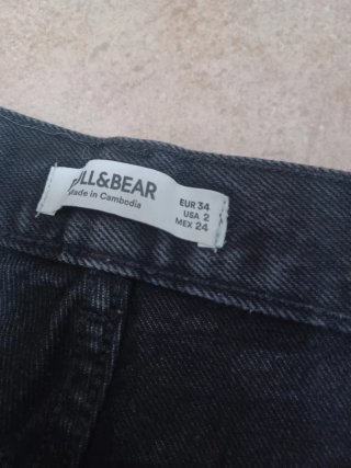 Jeans neri a vita alta